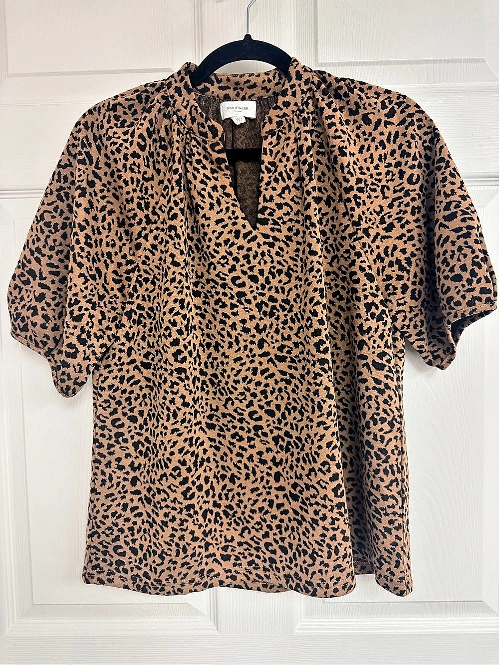 ANTINEW:AAR Animal Print Blouse in Brown & Black Size Medium Like New
